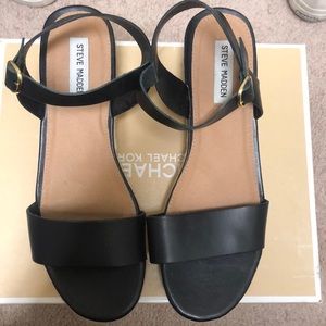 Steve Madden Flatform shoes